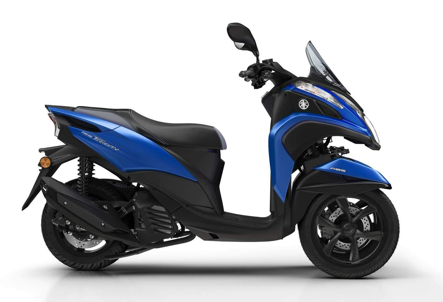Yamaha Tricity 155-16-2.jpg